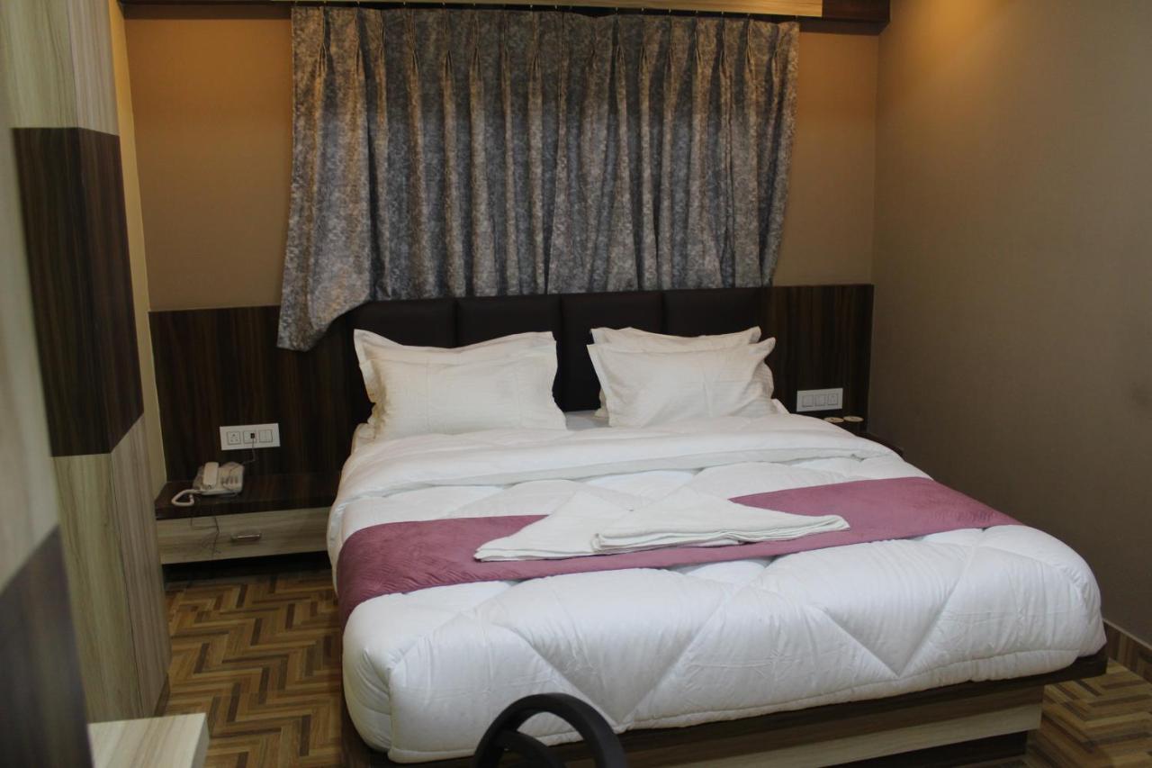 Hotel Oak Namchi Bagian luar foto