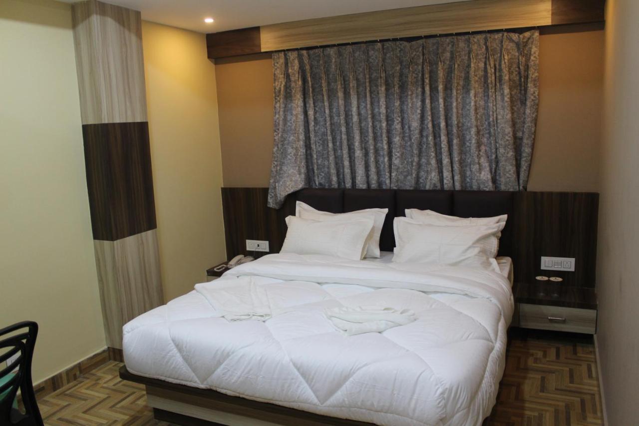 Hotel Oak Namchi Bagian luar foto